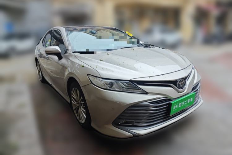 Used Toyota Camry 2018 2.5G Luxury Edition Front Right 45 Deg