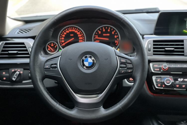 Used BMW 3 Series 2018 320Li Fashion Model Interior 4