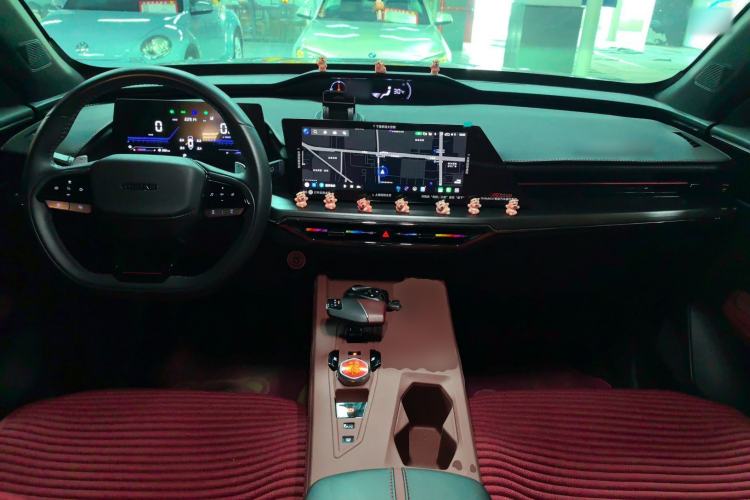 Used Oshan Z6 2023 Blue Whale 1.5T DCT Smart Luxury Model