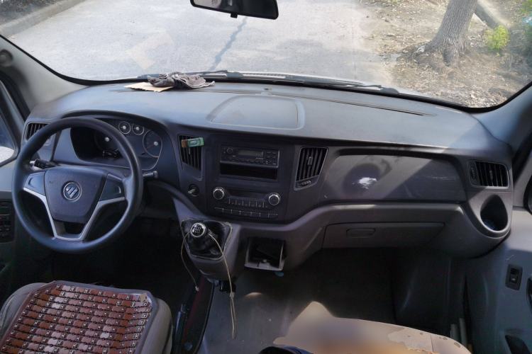 Used Foton Toano 2019 2.5T Extended-Wheelbase Mid-Roof 5-7 Seater 4J25TC3