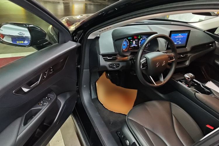 Used Hongqi E-QM5 2023 Revised Version Basic Travel Edition
