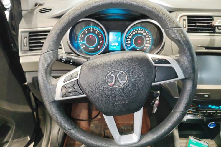 Used BAIC Senova X65 2015 2.0T manual Comfort trim level
