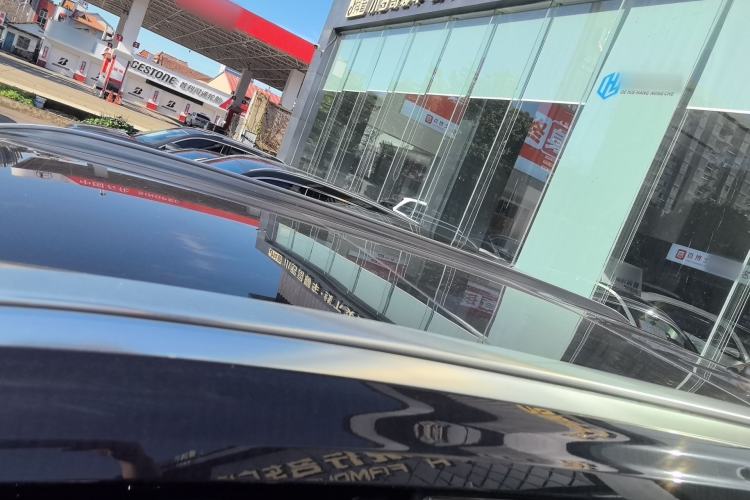 Used GAC Trumpchi GS8 2022 Linghang Series 2.0 TGDI Two-Wheel-Drive Luxury Smart Connectivity Version (7 Seats) Roof