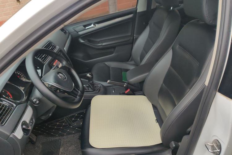 Used Volkswagen Sagitar 2015 230TSI Manual Comfort Version
