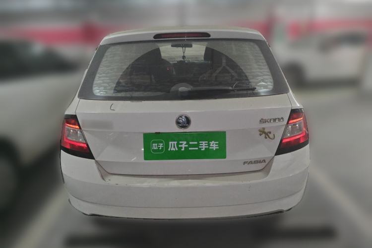 Used Skoda Fabia 2015 1.4L Manual Front-Wheel Drive Model Rear
