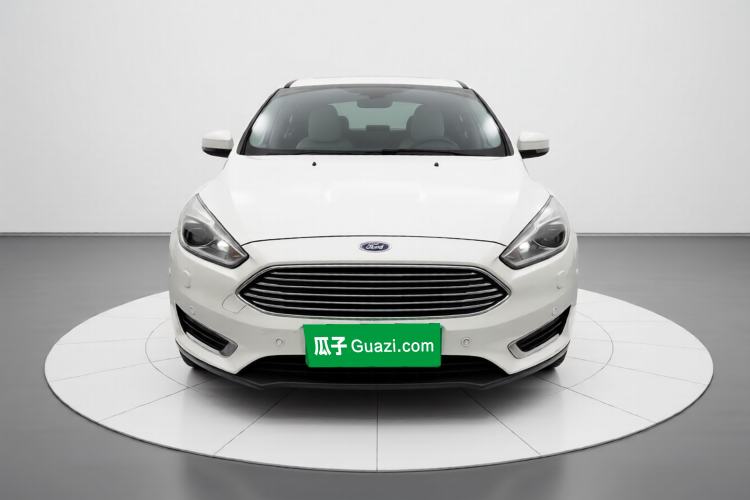 Used Ford Focus 2015 Sedan EcoBoost 180 Automatic Flagship Model Exterior 1