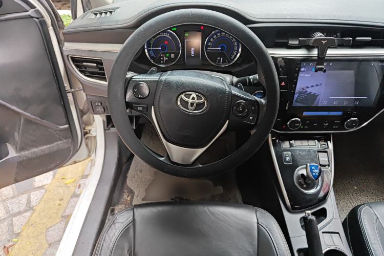 Used Toyota Corolla 2016 Dual-Engine 1.8L E-CVT Elite Edition
