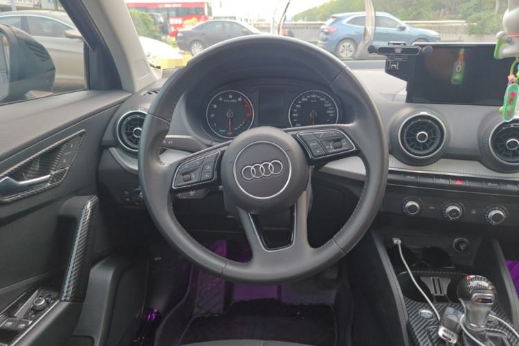 Used Audi Q2L 2021 35 TFSI Progressive Dynamic Edition Steering Wheel