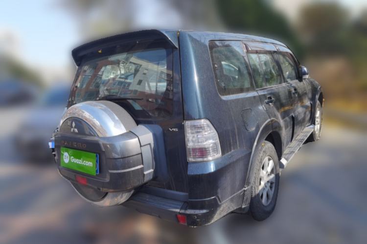 Used Mitsubishi Pajero 2016 3.0L Automatic Standard Version China V Standard