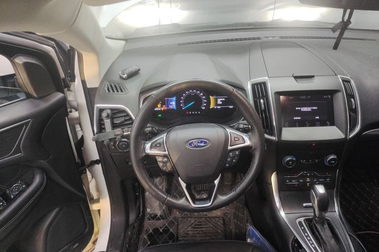 Used Ford Edge 2018 EcoBoost 245 Two-Wheel-Drive Titanium 7-Seater China VI Standard