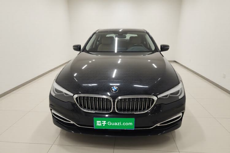Used BMW 5 Series 2019 Facelifted 525Li Luxury Package Front