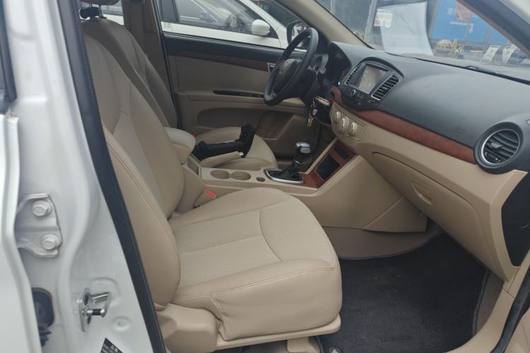 Used Roewe 350 2014 1.5L Automatic Xunyue Version
