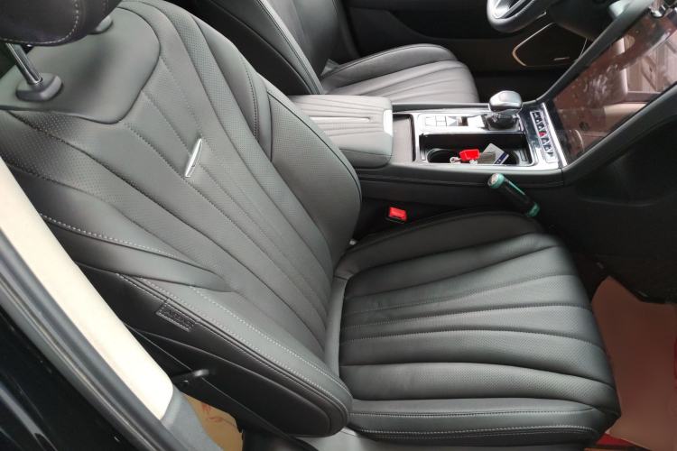 Used Hongqi H5 2024 1.5T DCT Smart Connect Flagship Edition
