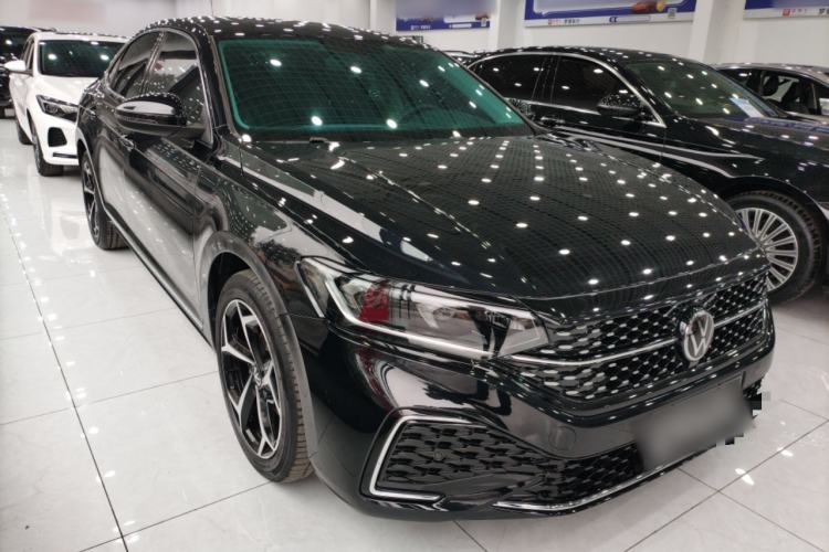 Used Volkswagen Passat 2024 380TSI Starry Dragon Edition
