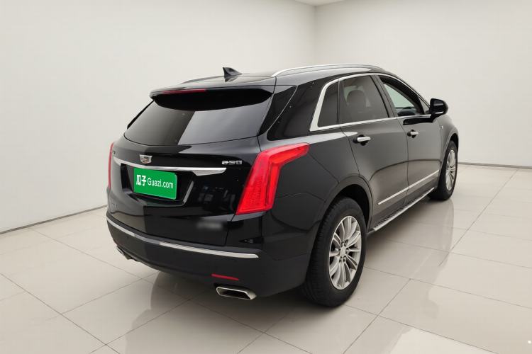 Used Cadillac XT5 2018 25T Luxury Model Exterior 5