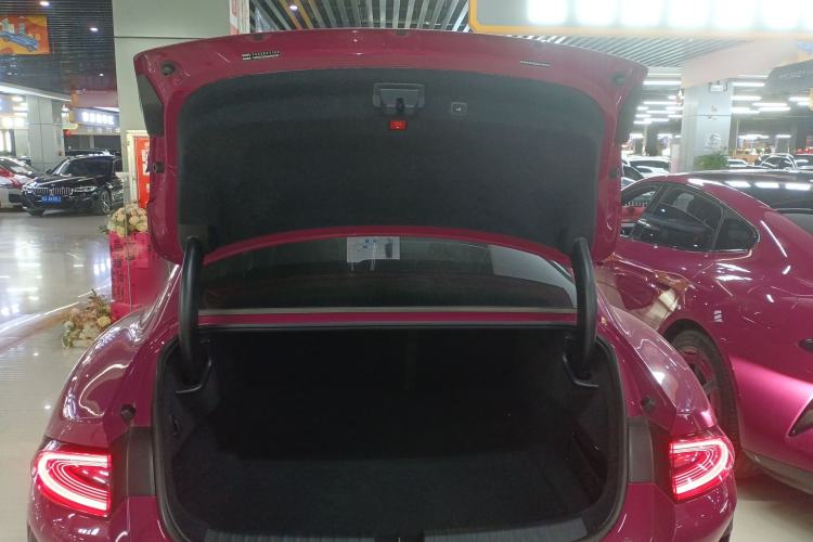 Used Xiaomi Auto SU7 2024 Four-Wheel Drive Ultra-Long Range Advanced Intelligent Driving Max Edition Trunk