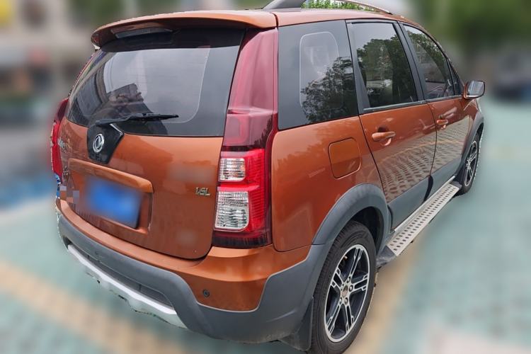 Used FORTHING Joyear X5 2013 1.6L Manual Luxury Model China IV Standard
