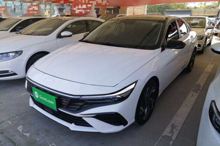 Used Hyundai Elantra 2023 1.5L CVT LUX Prestige Edition