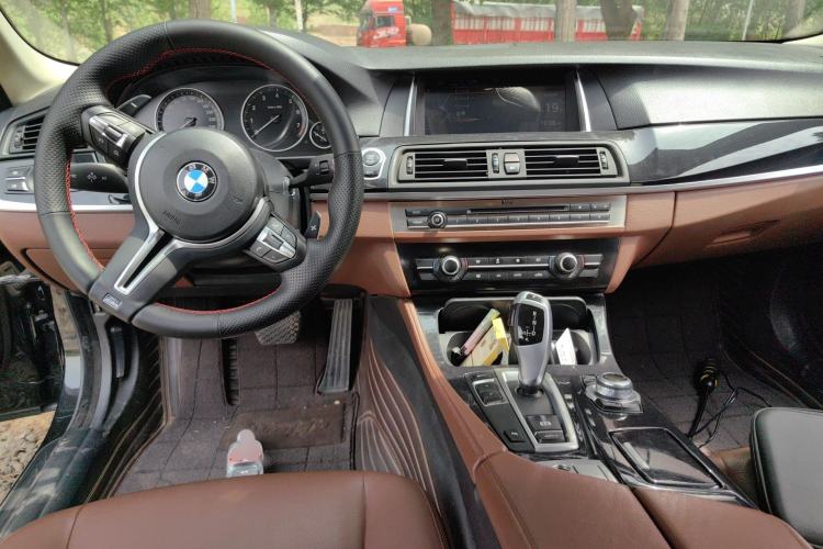Used BMW 5 Series 2015 520i Elegant Edition