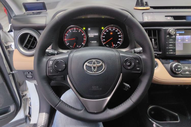 Used Toyota RAV4 2016 2.0L CVT Two-Wheel Drive Smart Edition China V Standard