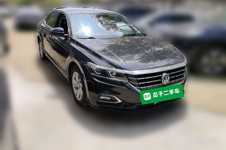 Used Volkswagen Passat 2020 280TSI Business Edition China VI Standard Front Right 45 Deg