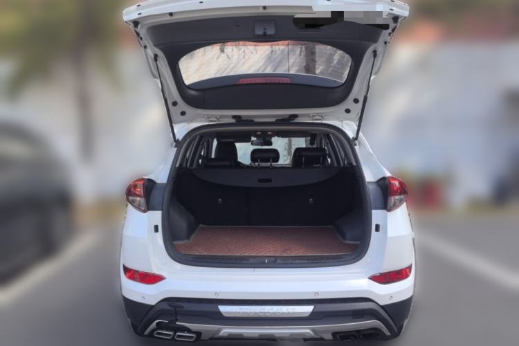 Used Hyundai Tucson 2015 1.6T Dual-Clutch Two-Wheel-Drive Comfort Model