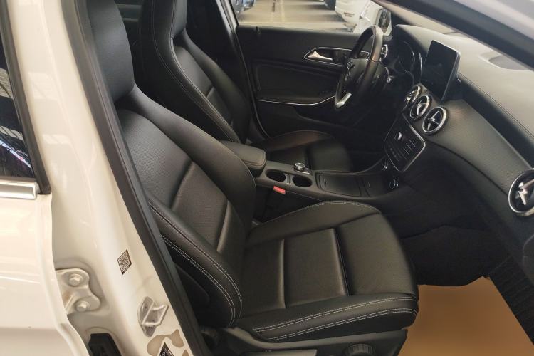 Used Mercedes-Benz GLA 2016 GLA 200 Fashion Model