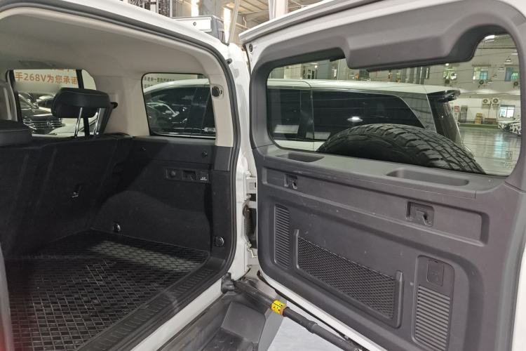 Used Tank 300 2021 Off-Road Edition 2.0T Conqueror Trunk