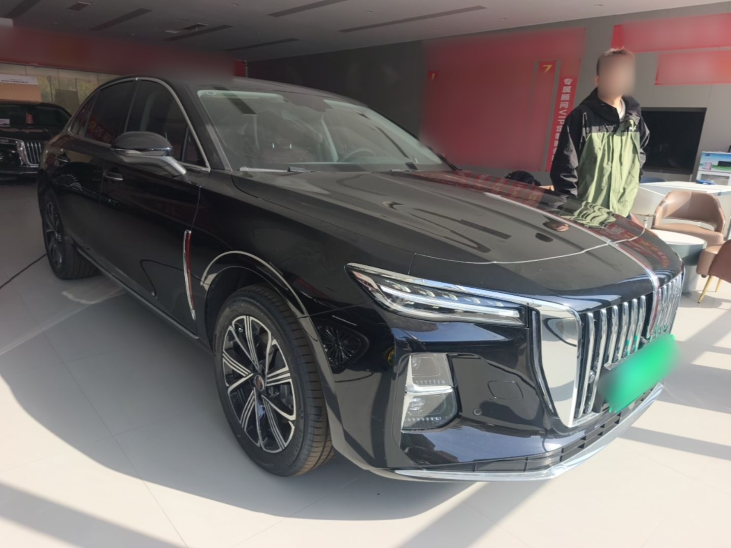 Hongqi H5 PHEV 2025 130 Super Hybrid Version — снимка 3