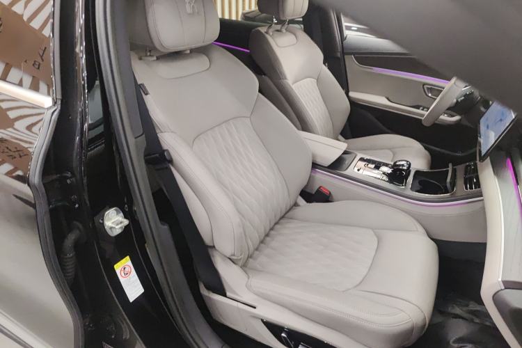 Used BYD Han 2025 DM-i Intelligent Driving Edition 125KM LiDAR Flagship Model Right Front Seat