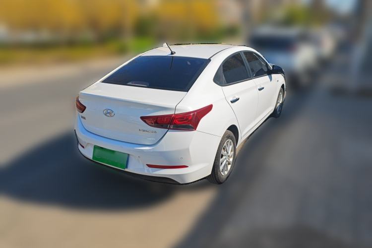 Used Hyundai Verna (new generation) 2016 1.4L Automatic Cool Edition GLS Rear Right 45 Deg
