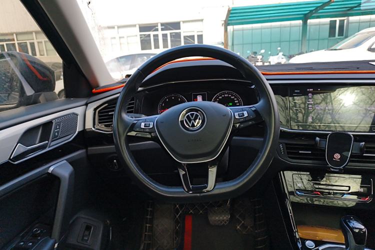 Used Volkswagen Tayron 2022 280TSI Two-Wheel Drive Luxury Smart Connectivity Version