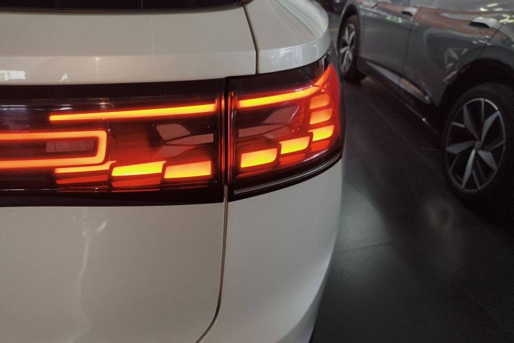 Used Volkswagen ID.6 CROZZ 2022 Long-Range PRO Edition