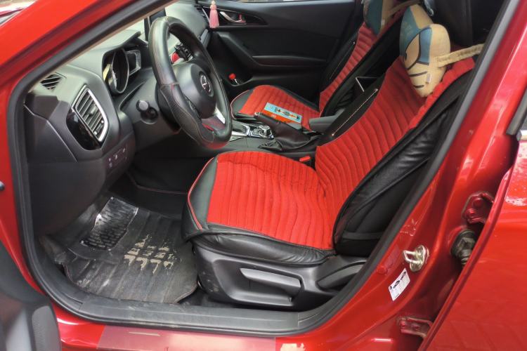 Used Mazda 3 Axela 2016 Sedan 1.5L Automatic Luxury Model