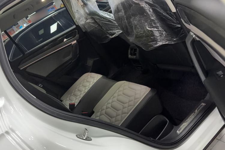 Used Volkswagen Tayron 2023 300TSI Two-Wheel-Drive Luxury Plus Advanced Edition
