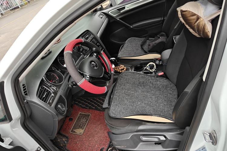 Used Volkswagen Golf 2018 230TSI Automatic Comfort Model
