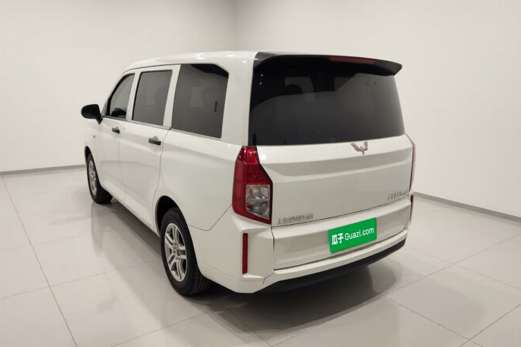 Used Wuling Hongguang PLUS 2019 1.5T Manual Standard Version 7 Seats