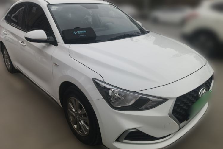 Used Hyundai Celesta 2020 1.6L Automatic GL Enjoyable Edition Front Right 45 Deg