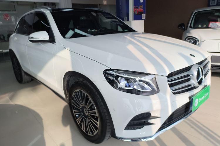 Used Mercedes-Benz GLC 2018 GLC 260 4MATIC Dynamic Edition Front Right 45 Deg