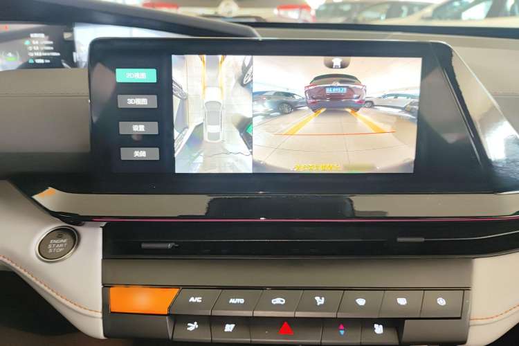 Used Changan UNI-V iDD 2024 Blue Whale Smart Electric iDD 136km Luxury Model
