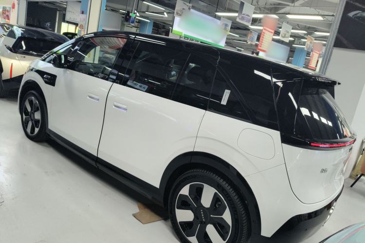 Used Zeekr MIX 2025 Intelligent Driving Version
