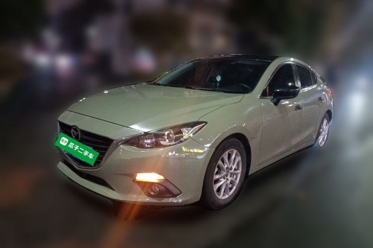 Used Mazda 3 Axela 2016 Sedan 1.5L Automatic Comfort Model