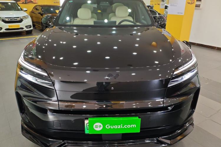 Used ONVO Luxeed L90 2025 Model—Max Six-Seater Version
