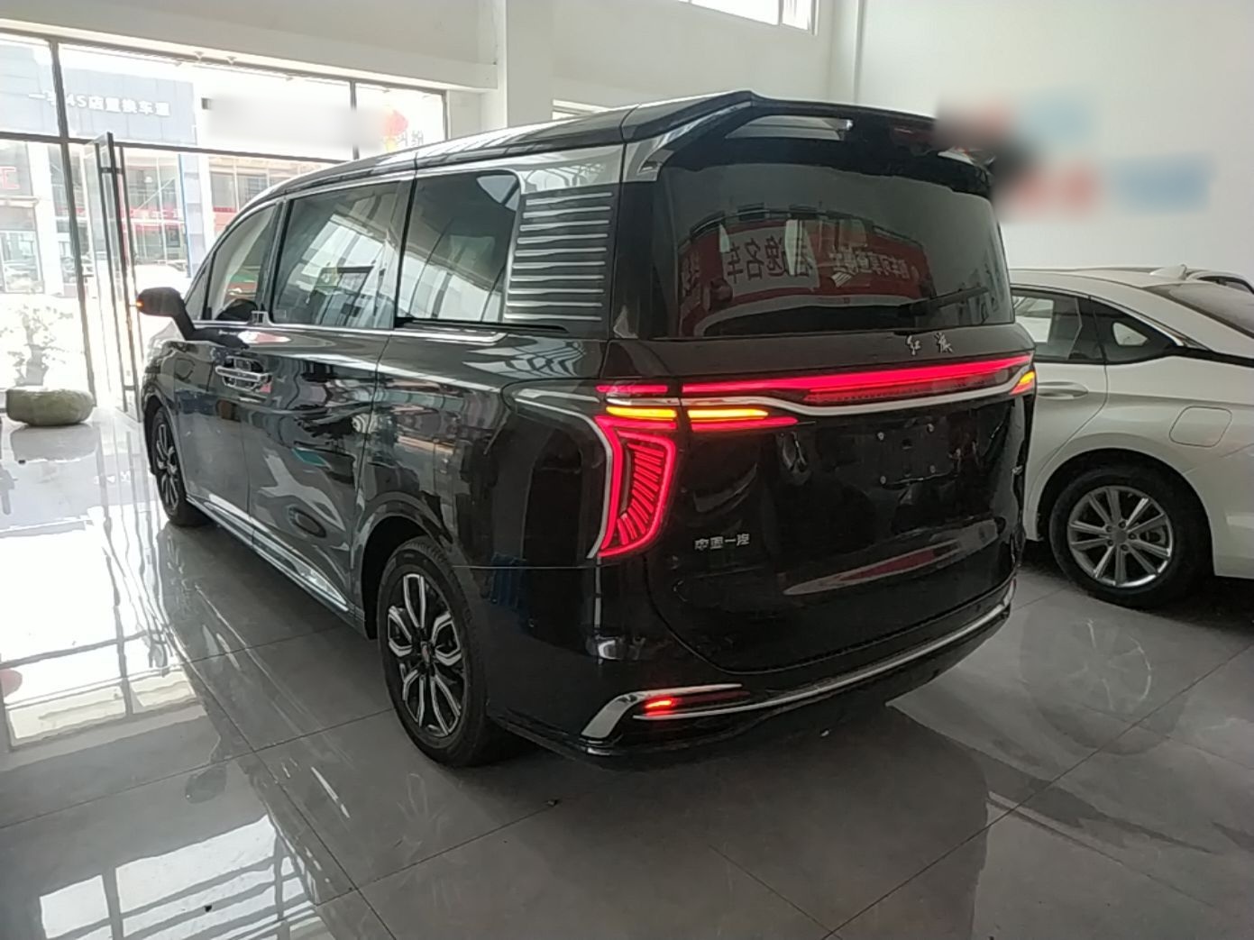 Hongqi HQ9 2023 2.0T Smart Connect Flagship Edition - Chinese Trim Ling — снимка 4