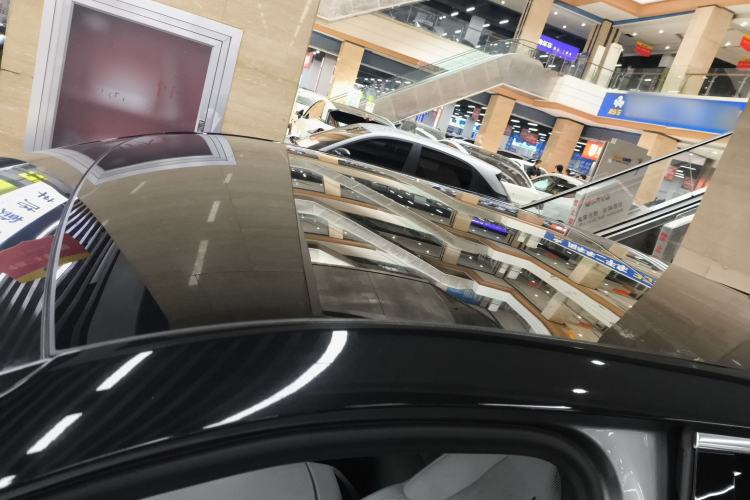 Used Cadillac LYRIQ 2022 Rear-Drive Long-Range Luxury Edition Roof