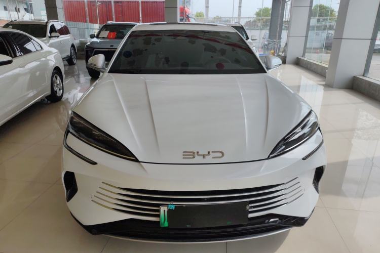 Used BYD Seal 2023 DM-i 1.5L 121km Prestige Model Front