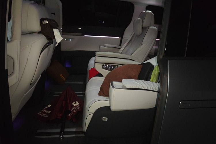 Used XPeng X9 2025 740 Ultra-Long Range Max