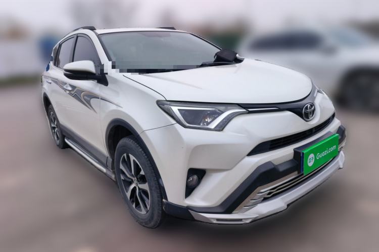 Used Toyota RAV4 2016 2.0L CVT Two-Wheel Drive Fashion Edition China V Standard