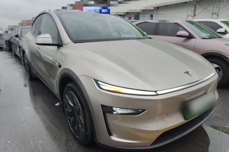 Used Tesla Model Y L 2025 Model Long-Range All-Wheel-Drive Version