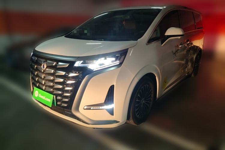 Used Denza D9 2022 DM-i 1040 Prestige Model